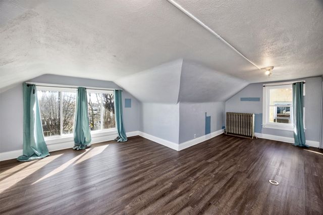 654 36th Street, Des Moines, IA 50312