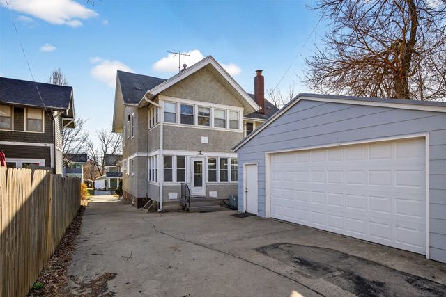 654 36th Street, Des Moines, IA 50312