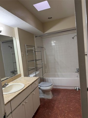2601 Marilee Lane 1, Houston, TX 77057