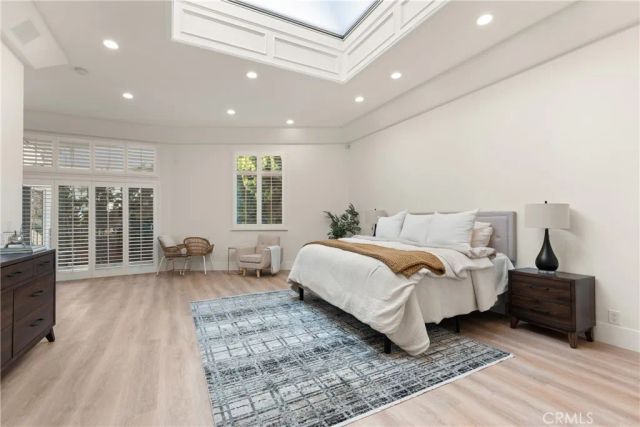 14713 Valleyheart Drive, Sherman Oaks, CA 91403