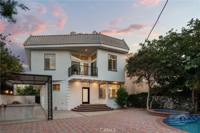 14713 Valleyheart Drive, Sherman Oaks, CA 91403