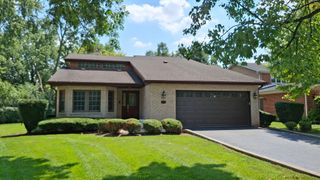 1031 Holly Lane, Glenview, IL 60025