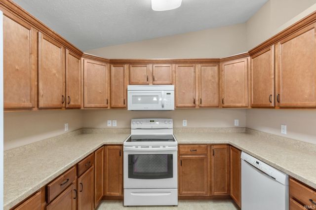 1217 Park Meadows Drive, Goshen, IN 46526