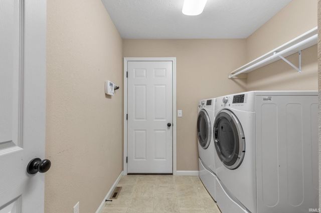 1217 Park Meadows Drive, Goshen, IN 46526