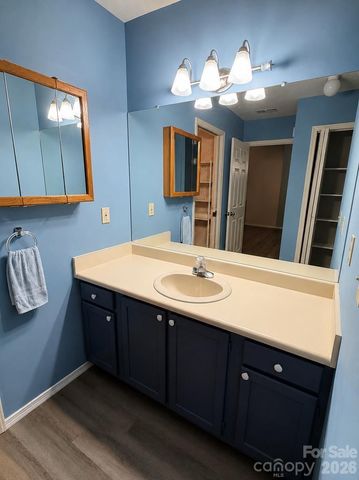 31 Mint Lake Court W Unit B, Franklin, NC 28734