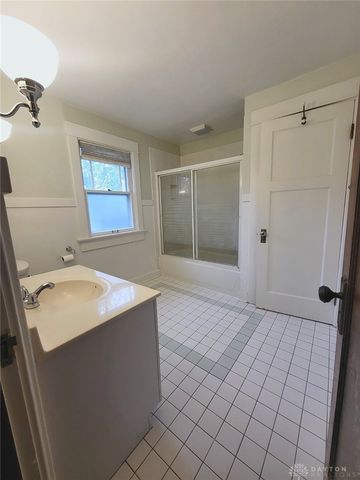 306 Telford Avenue, Oakwood, OH 45419