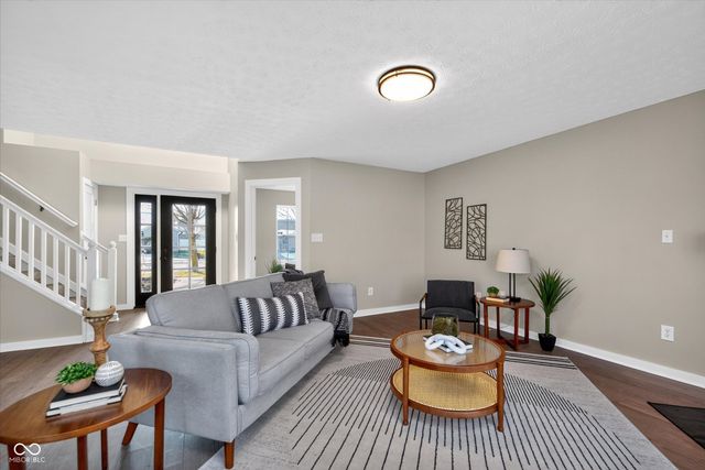 6840 W Odessa Way, Mccordsville, IN 46055