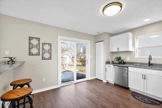 6840 W Odessa Way, Mccordsville, IN 46055