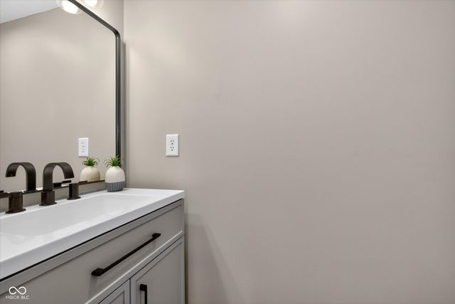 6840 W Odessa Way, Mccordsville, IN 46055