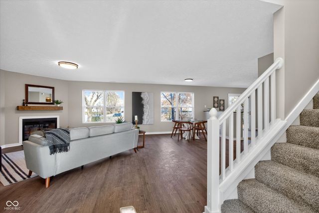 6840 W Odessa Way, Mccordsville, IN 46055