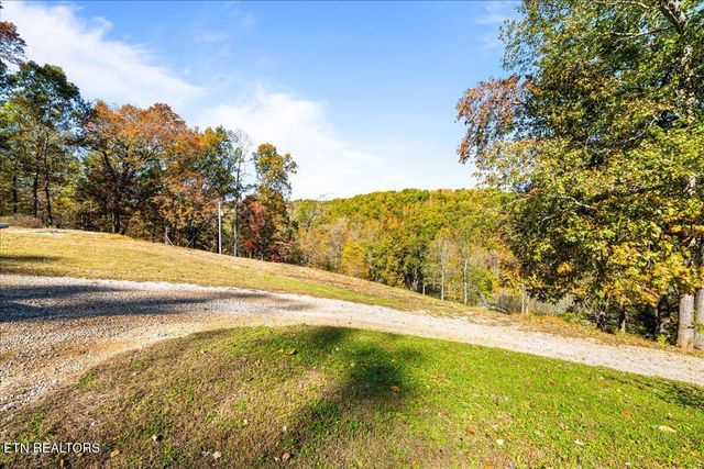 2938 Cedar Creek Rd, Lafollette, TN 37766