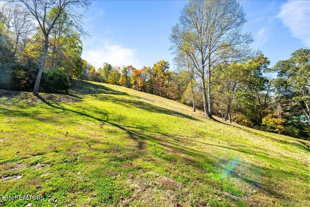 2938 Cedar Creek Rd, Lafollette, TN 37766