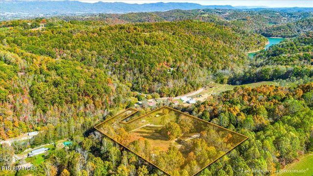 2938 Cedar Creek Rd, Lafollette, TN 37766