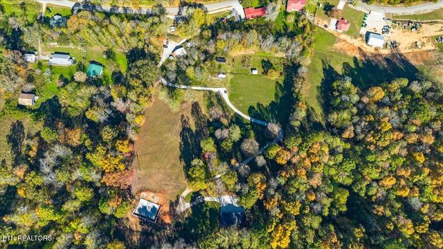 2938 Cedar Creek Rd, Lafollette, TN 37766