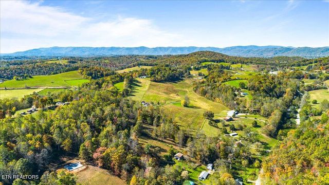 2938 Cedar Creek Rd, Lafollette, TN 37766