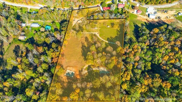 2938 Cedar Creek Rd, Lafollette, TN 37766