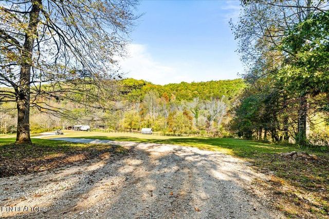 2938 Cedar Creek Rd, Lafollette, TN 37766