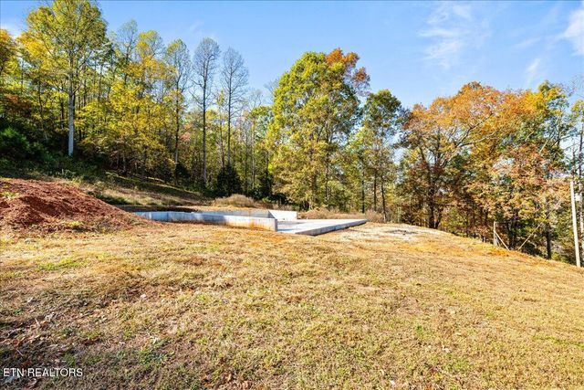 2938 Cedar Creek Rd, Lafollette, TN 37766