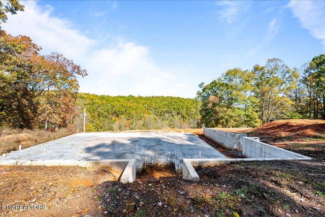 2938 Cedar Creek Rd, Lafollette, TN 37766