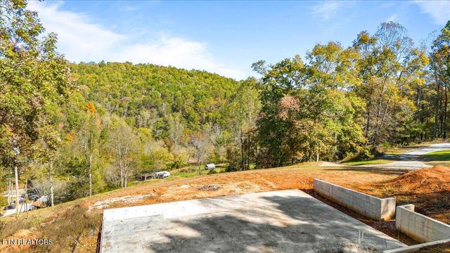 2938 Cedar Creek Rd, Lafollette, TN 37766