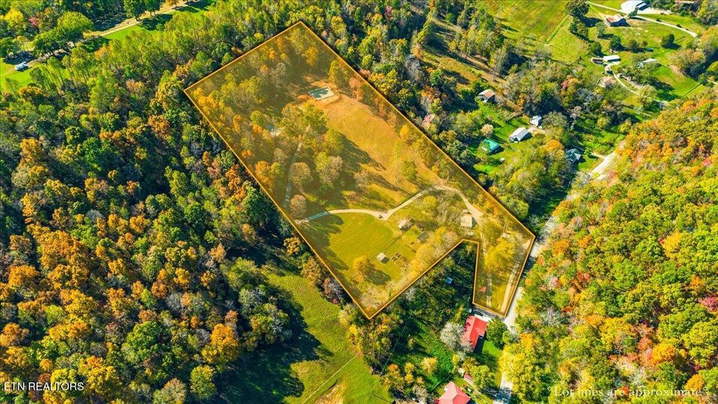 2938 Cedar Creek Rd, Lafollette, TN 37766