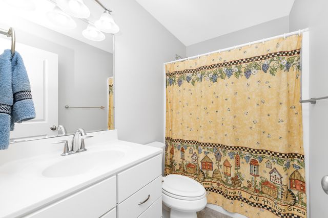 2311 Ashford Trail, Portage, MI 49024