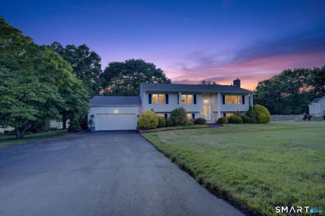 396 Village Street, North Branford, CT 06472