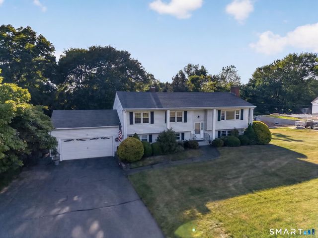 396 Village Street, North Branford, CT 06472