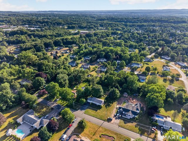 396 Village Street, North Branford, CT 06472