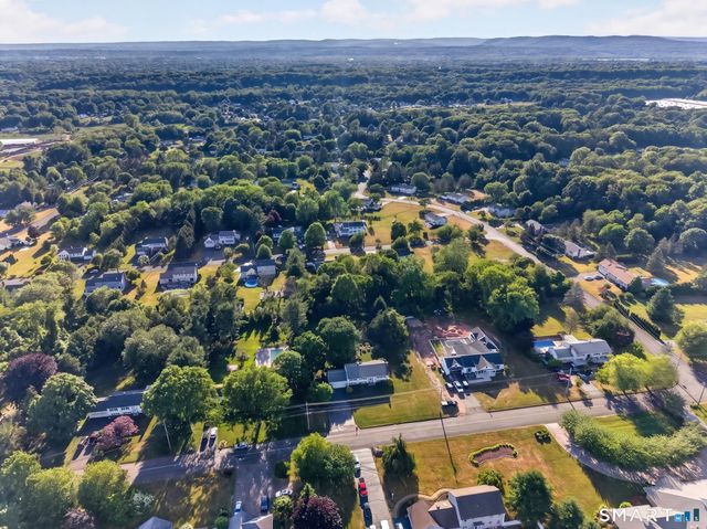 396 Village Street, North Branford, CT 06472