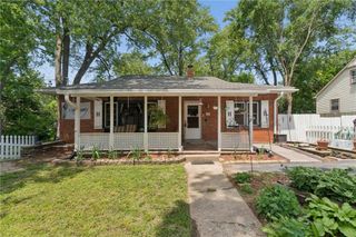 124 W Nickell Avenue, Independence, MO 64050