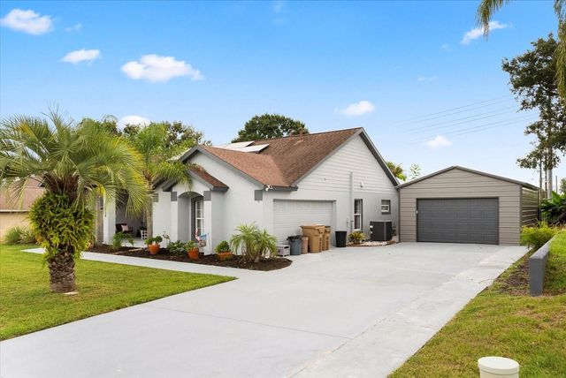 12724 SCOTTISH PINE LANE, Clermont, FL 34711