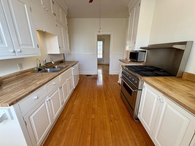 615 Saint Lawrence Avenue, Janesville, WI 53545