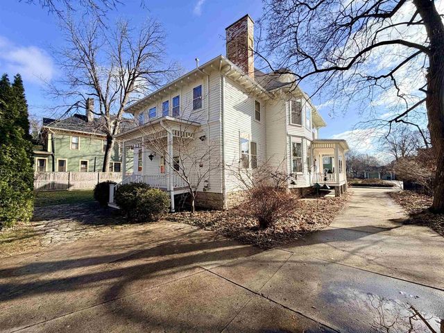 615 Saint Lawrence Avenue, Janesville, WI 53545
