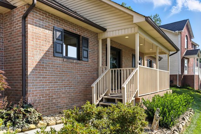 8808 Cedar Springs Lane, Knoxville, TN 37923