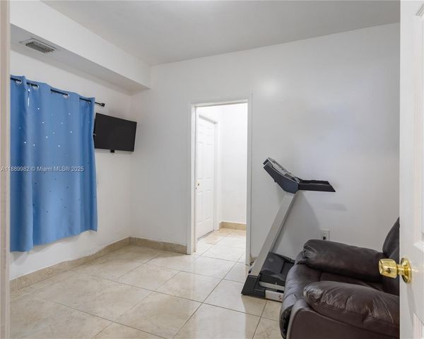 3045 SW 14th St, Miami, FL 33145