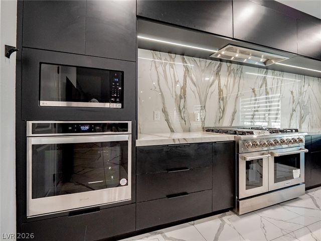 8485 Iron Heart Lane, Las Vegas, NV 89113