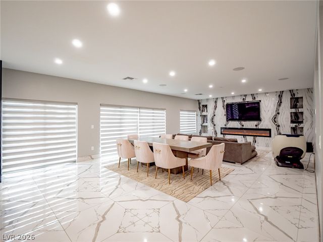 8485 Iron Heart Lane, Las Vegas, NV 89113