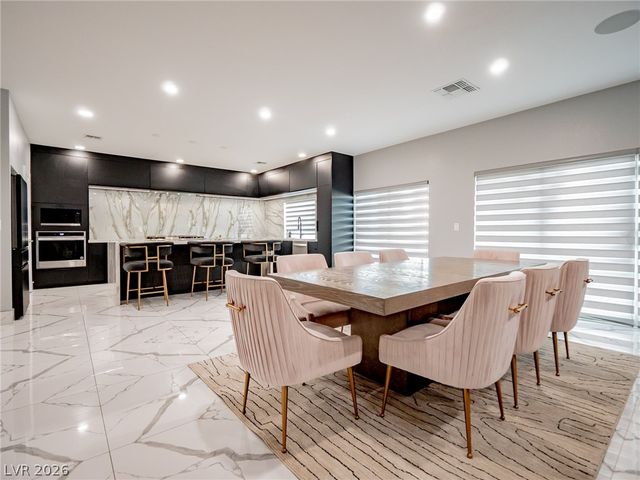 8485 Iron Heart Lane, Las Vegas, NV 89113