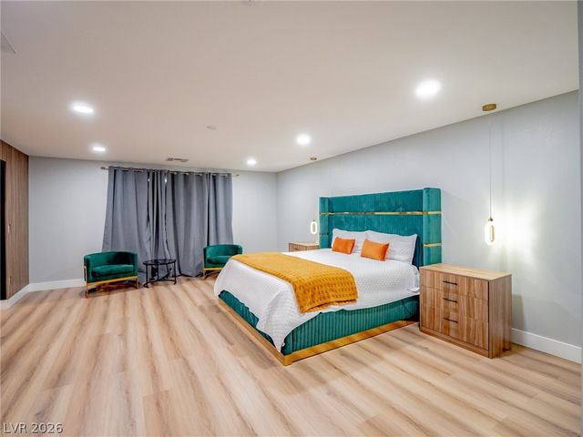 8485 Iron Heart Lane, Las Vegas, NV 89113