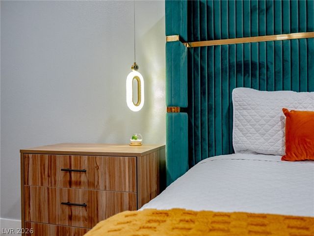 8485 Iron Heart Lane, Las Vegas, NV 89113