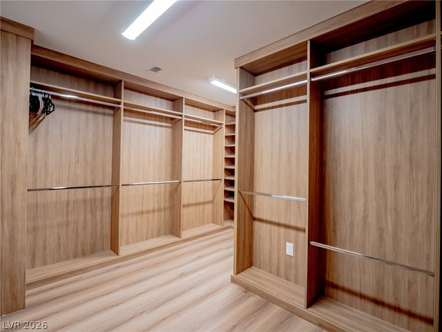 8485 Iron Heart Lane, Las Vegas, NV 89113