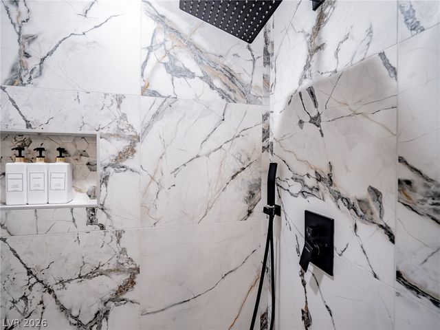 8485 Iron Heart Lane, Las Vegas, NV 89113