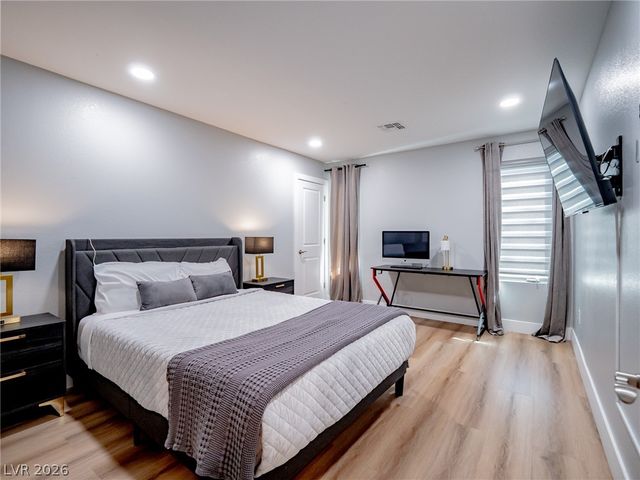 8485 Iron Heart Lane, Las Vegas, NV 89113