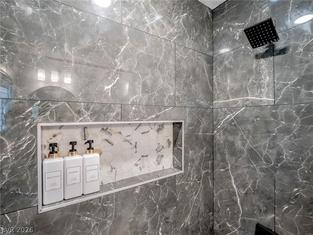 8485 Iron Heart Lane, Las Vegas, NV 89113