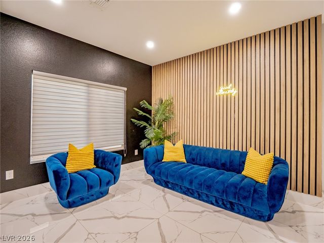 8485 Iron Heart Lane, Las Vegas, NV 89113