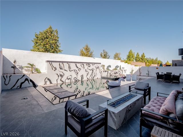 8485 Iron Heart Lane, Las Vegas, NV 89113