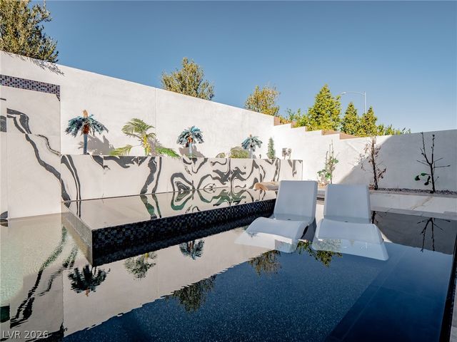 8485 Iron Heart Lane, Las Vegas, NV 89113