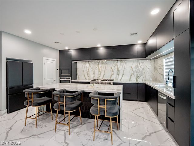 8485 Iron Heart Lane, Las Vegas, NV 89113