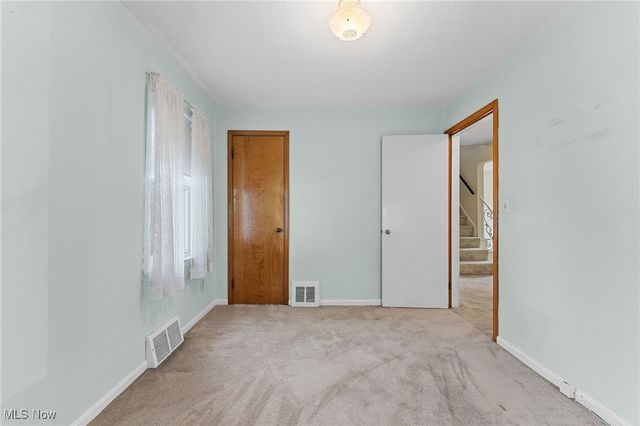 283 E 324th Street, Willowick, OH 44095